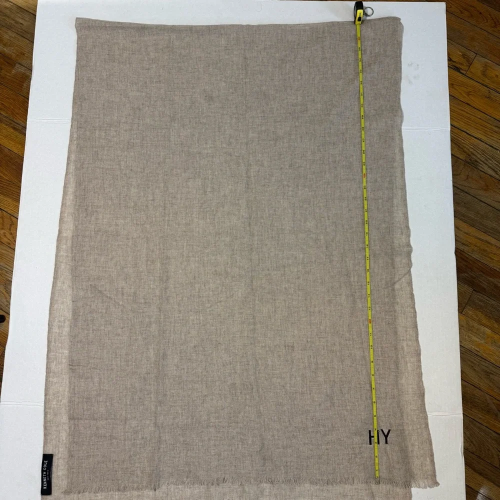 Embroidered 100% Cashmere Scarf 🧣